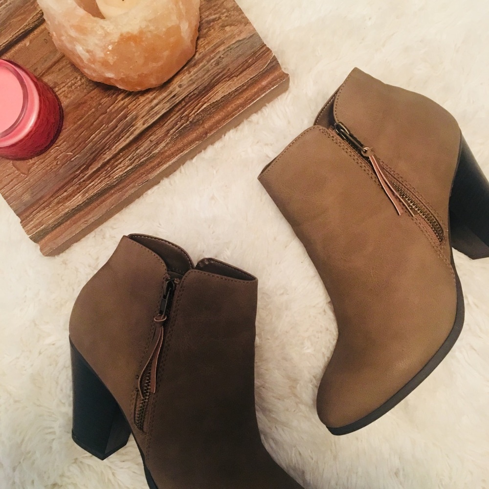 BRAND NEW SIZE 9 BOOTIES!!!